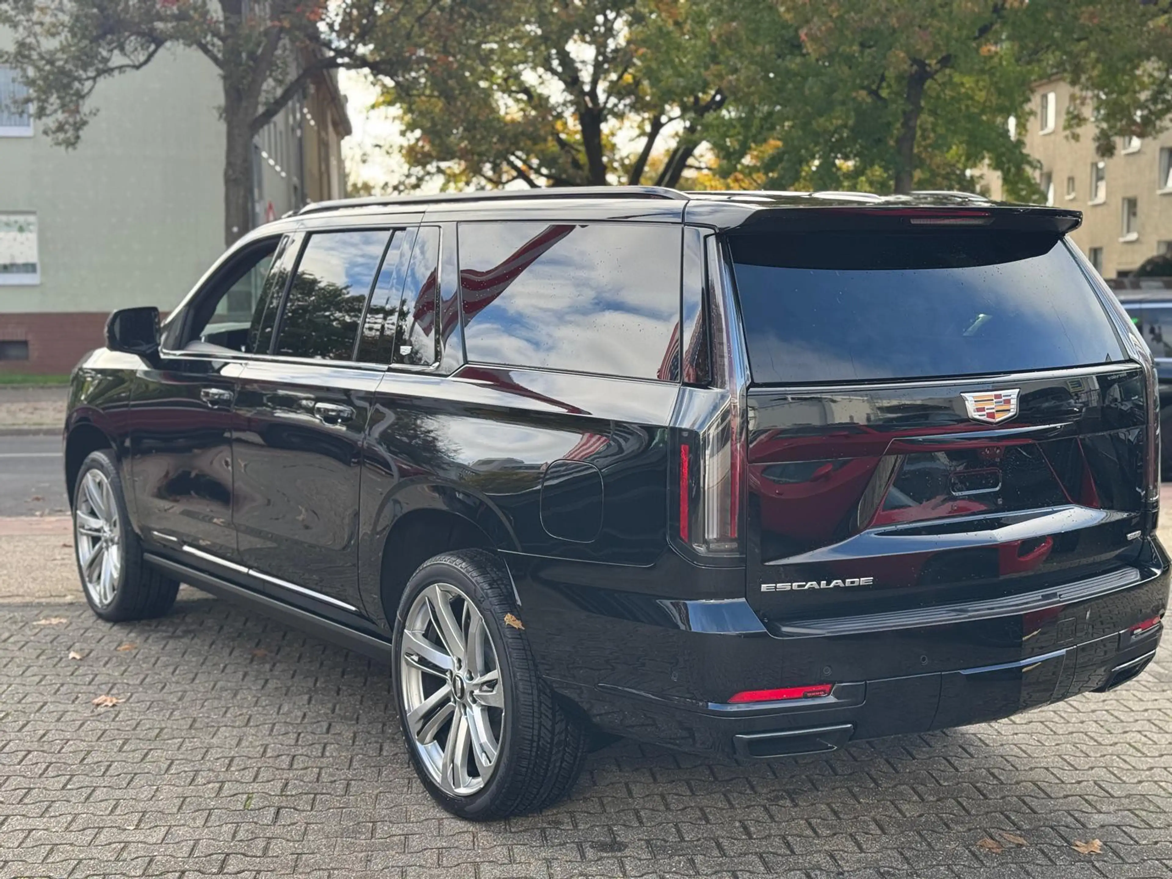 Cadillac Escalade ESV 6.2 V8 Platinum Sport 24" Modell 2026 — photo 7