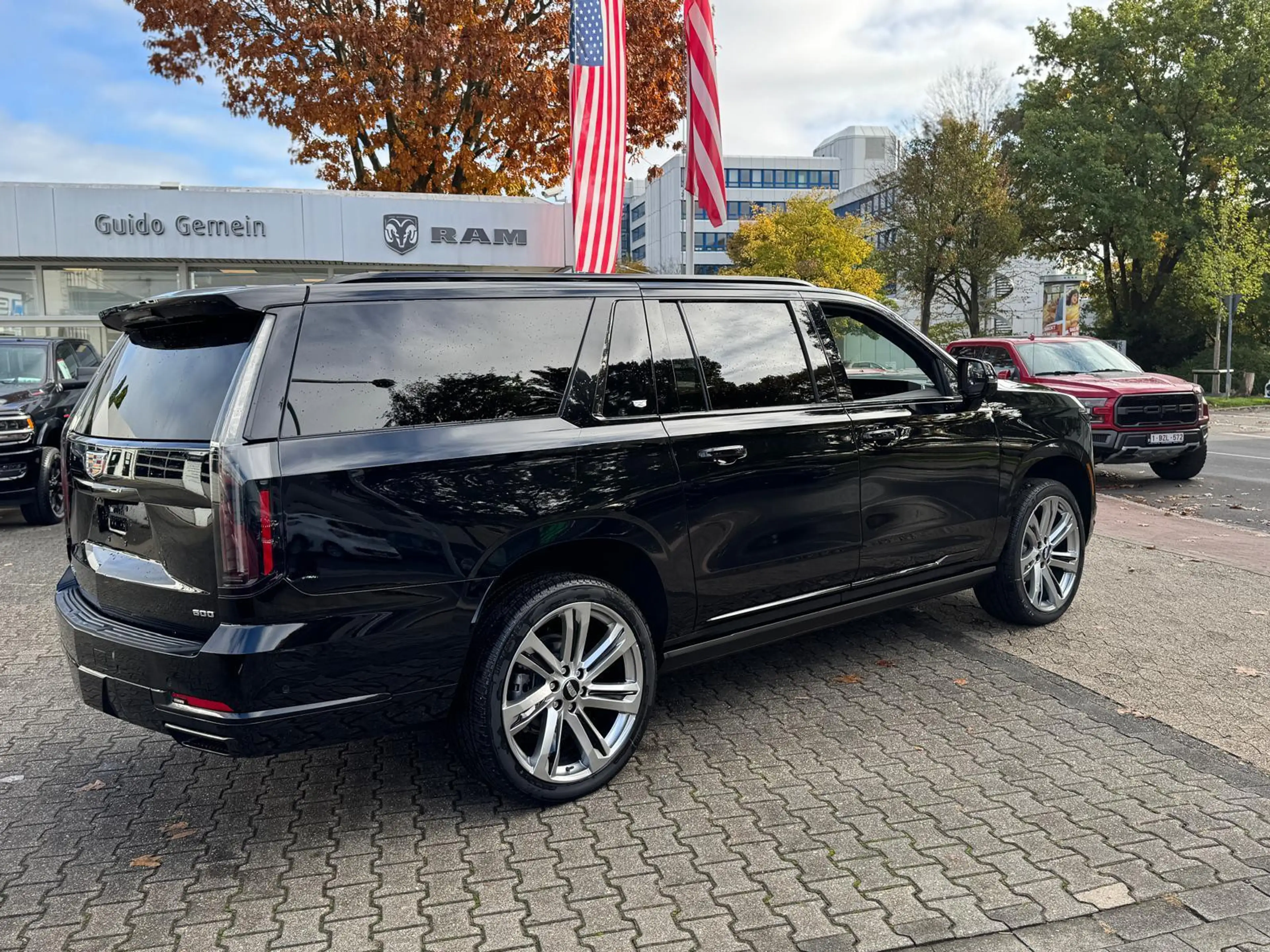 Cadillac Escalade ESV 6.2 V8 Platinum Sport 24" Modell 2026 — photo 5