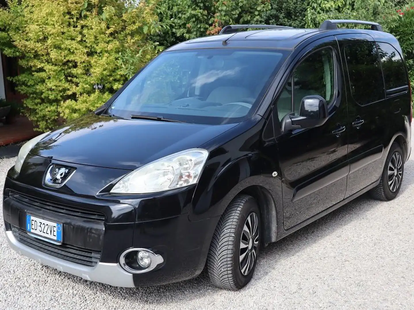 Peugeot Partner Partner Tepee 2008 Tepee 1.6 hdi Outdoor 90cv fap Nero - 1
