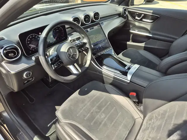 Mercedes-Benz 220 view 6