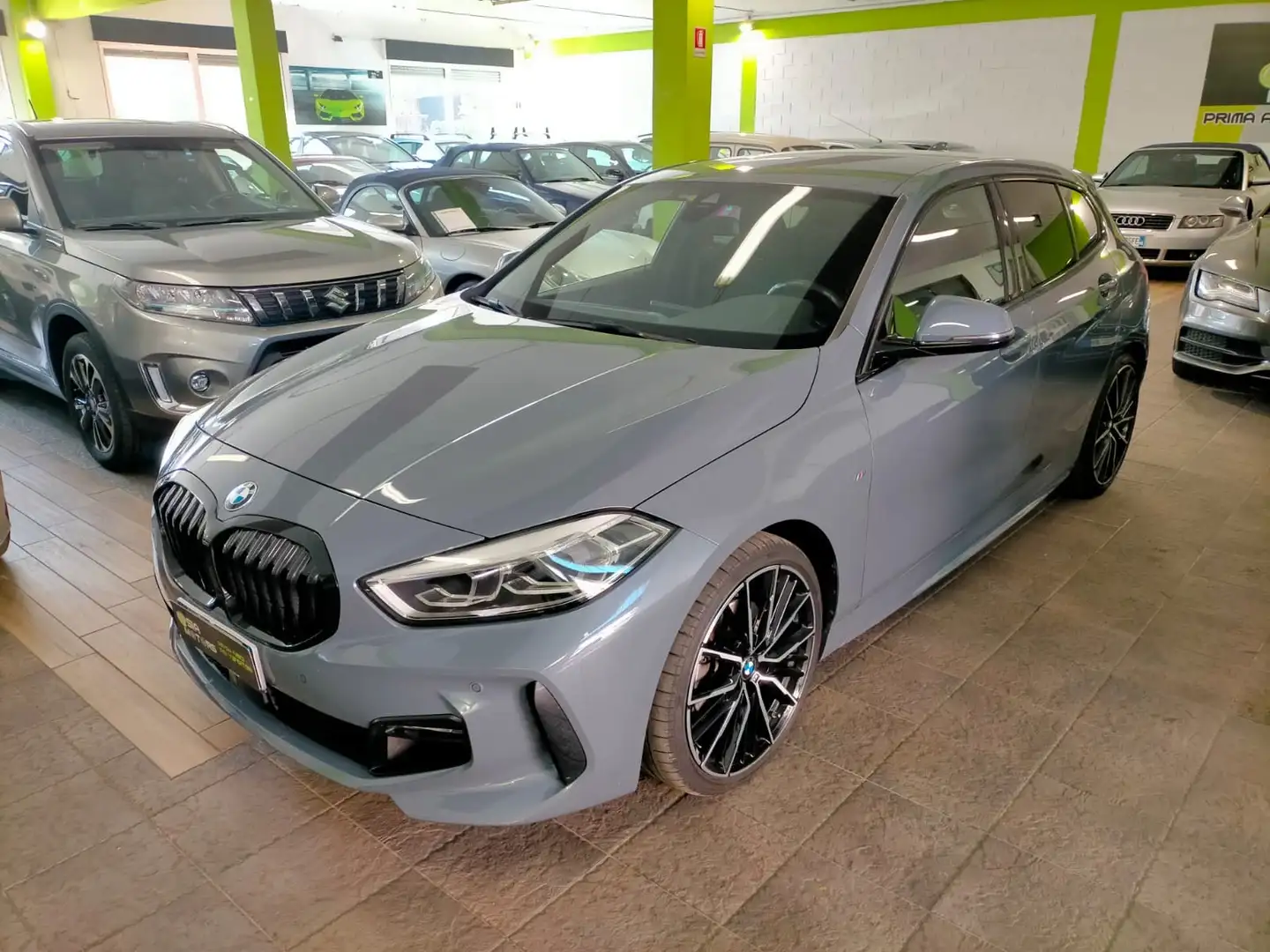 BMW 118 118d Msport auto Grau - 1