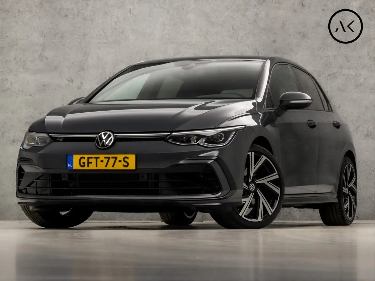 Volkswagen Golf 1.5 TSI R-Line Sport 150Pk Automaat (CAMERA, APPLE Grijs - 1