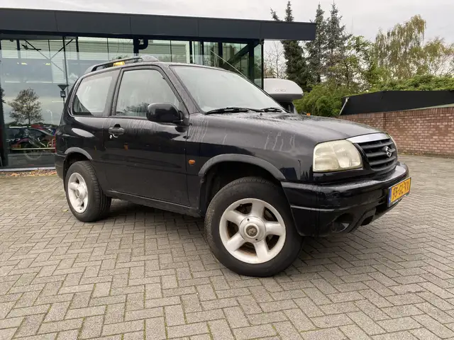 Suzuki Grand Vitara 1.6 Metal Top