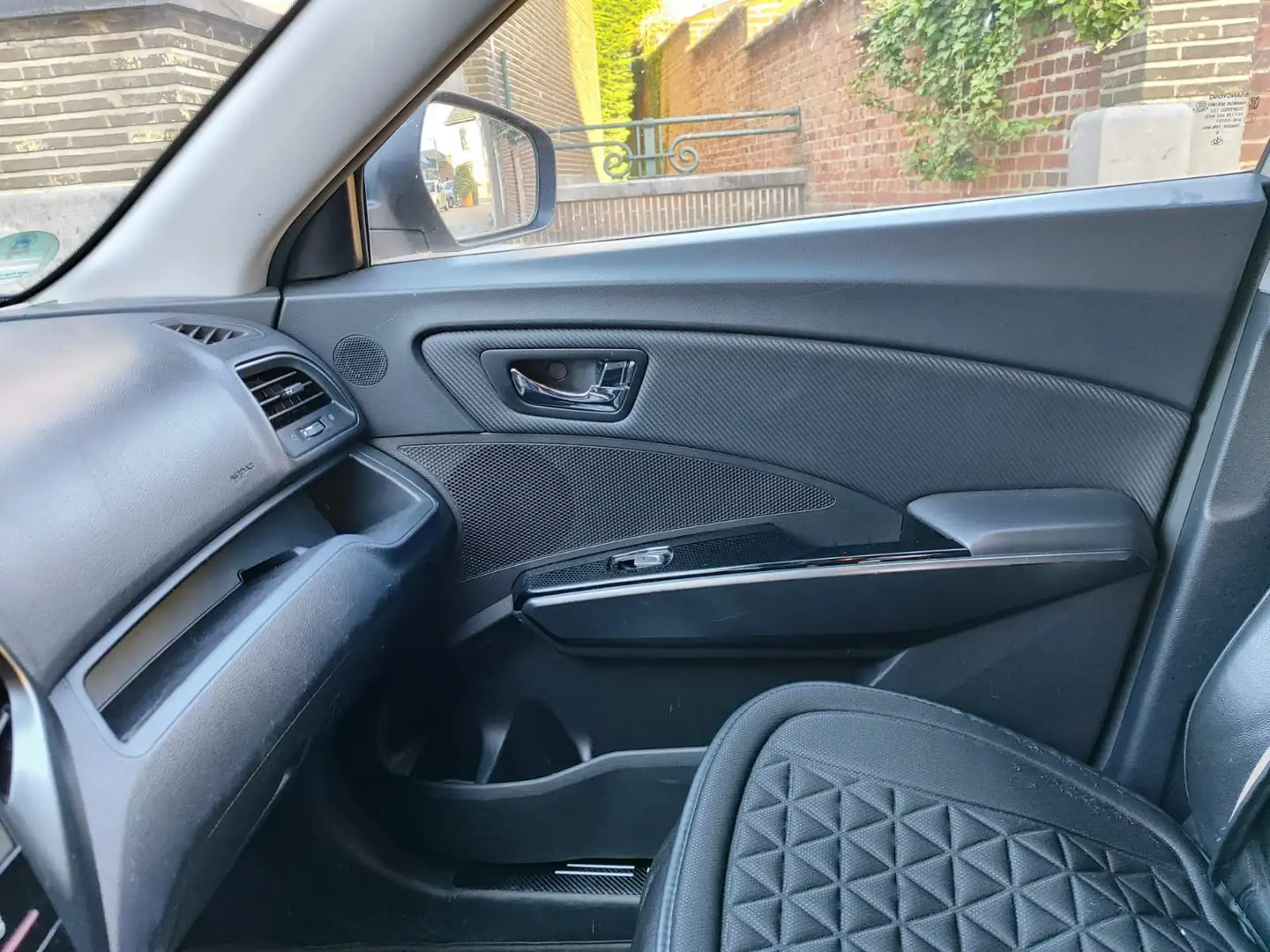 SsangYong XLV Tivoli Grande 4x4 automatique Ezüst - 2