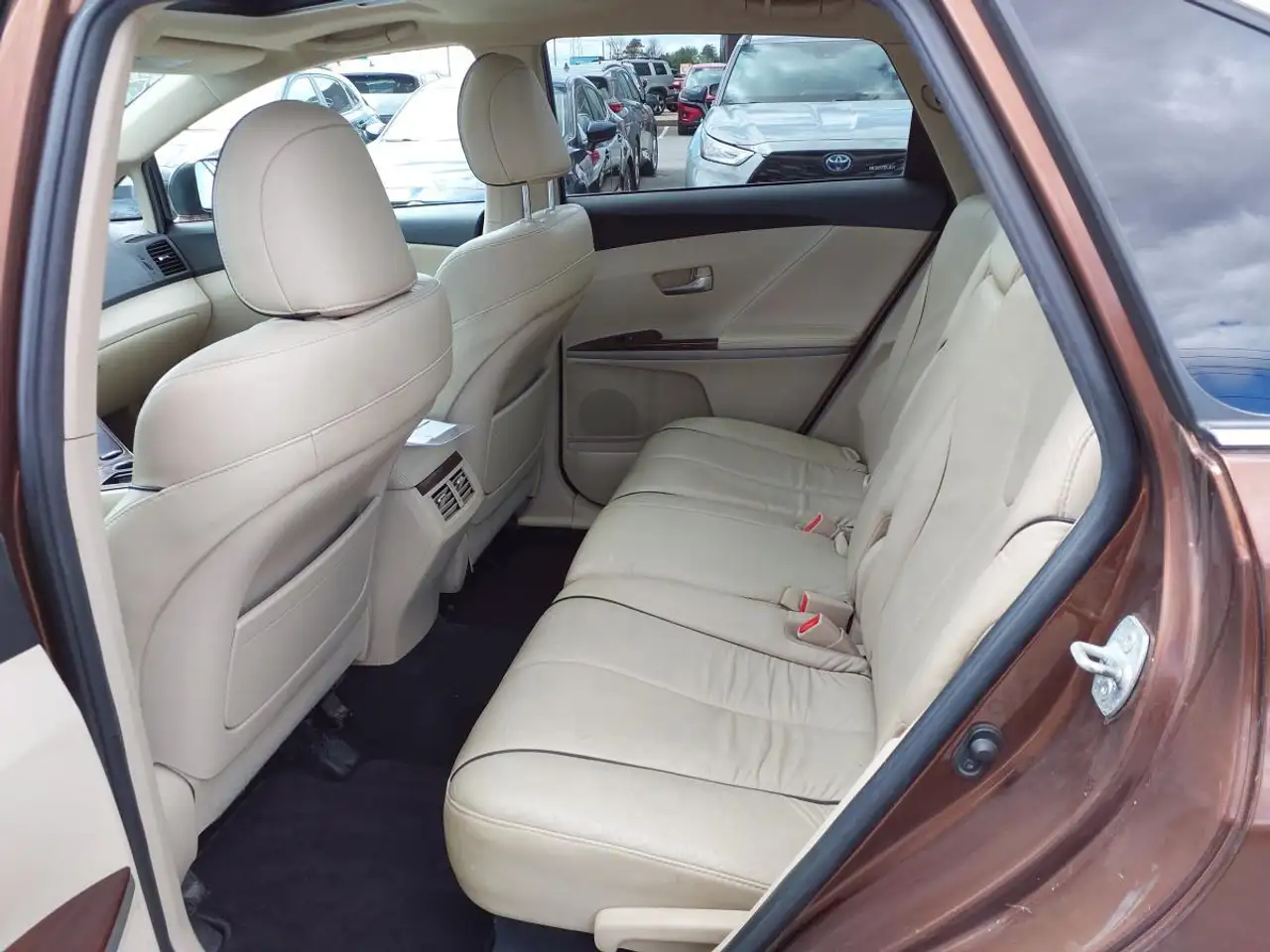 Toyota Venza снимка Toyota Venza