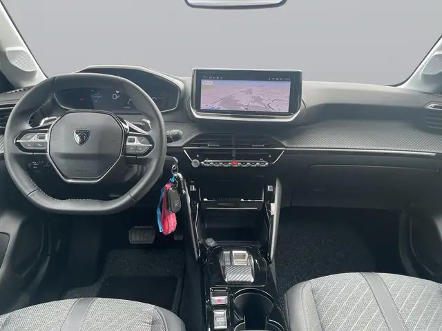 Peugeot 208 view 10