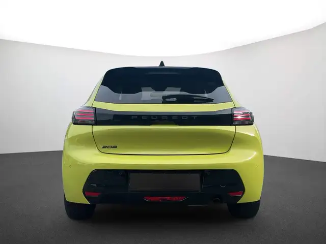 Peugeot 208 view 4