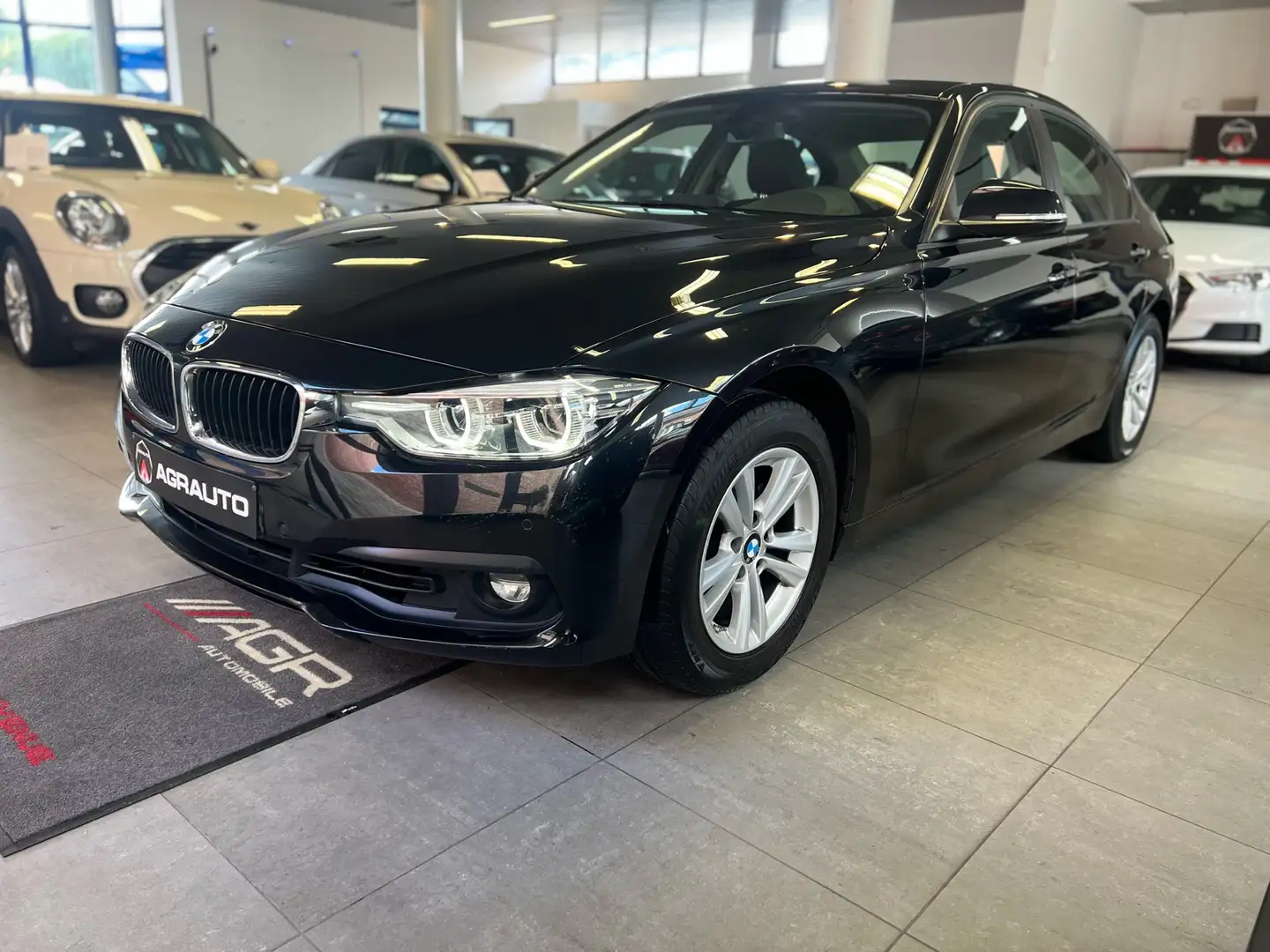 BMW 318 318i automatique etat neuf ☑️ Noir - 2