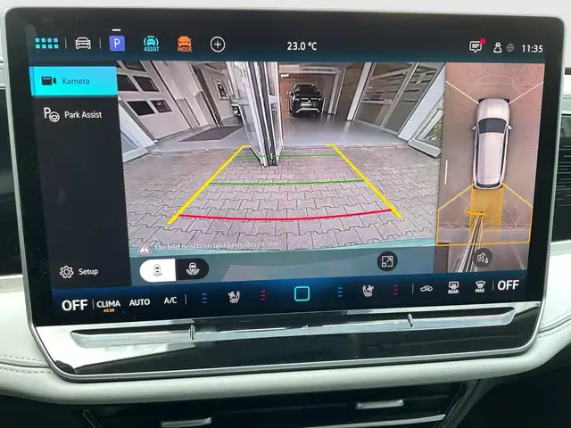 Volkswagen Passat view 14