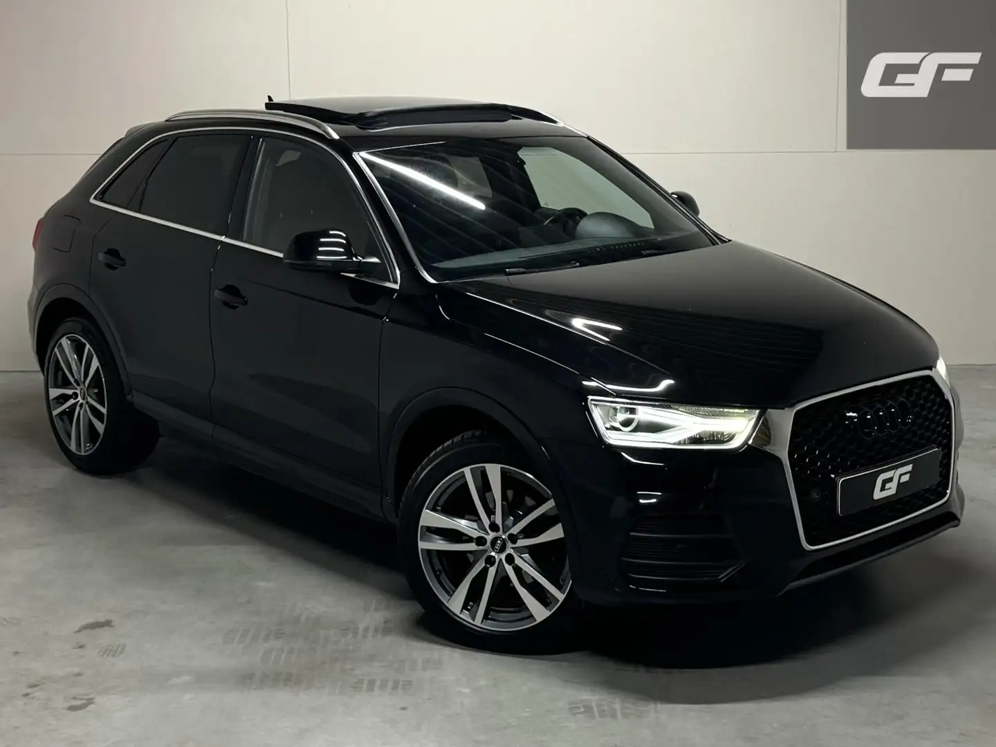 Audi Q3 1.4 TFSI CoD Sport Pano Cruise Navi Stoelverw. Tre Zwart - 2