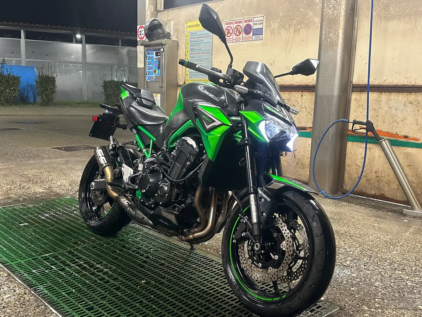 Kawasaki Z 900 Černá - 1
