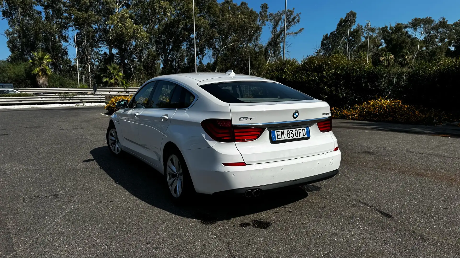 BMW 530 530d Gran Turismo xdrive Futura auto Bianco - 2