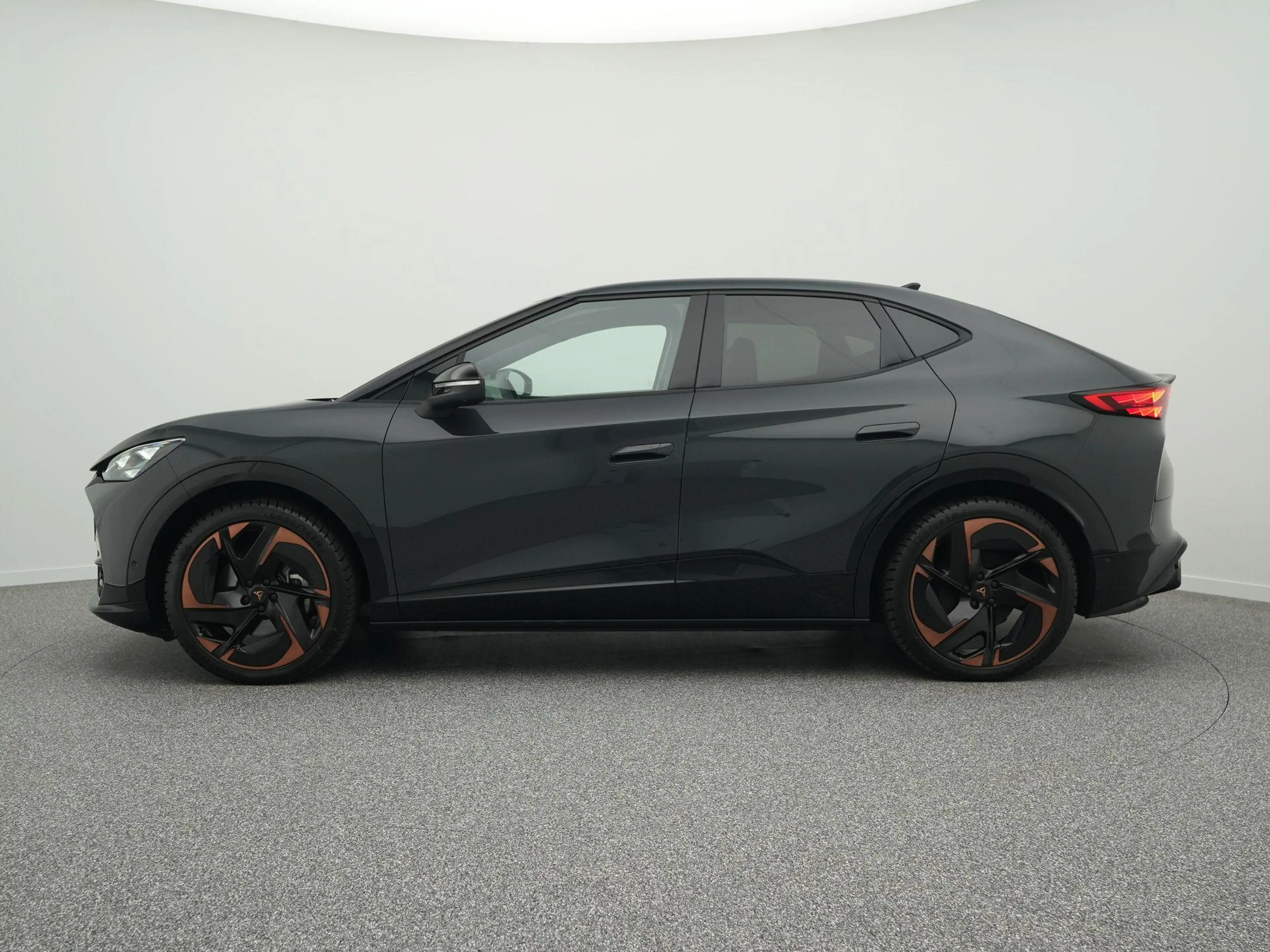 CUPRA Tavascan Adrenaline 82 kWh | SoH 99,8% | Trekhaak | Panoram — photo 12