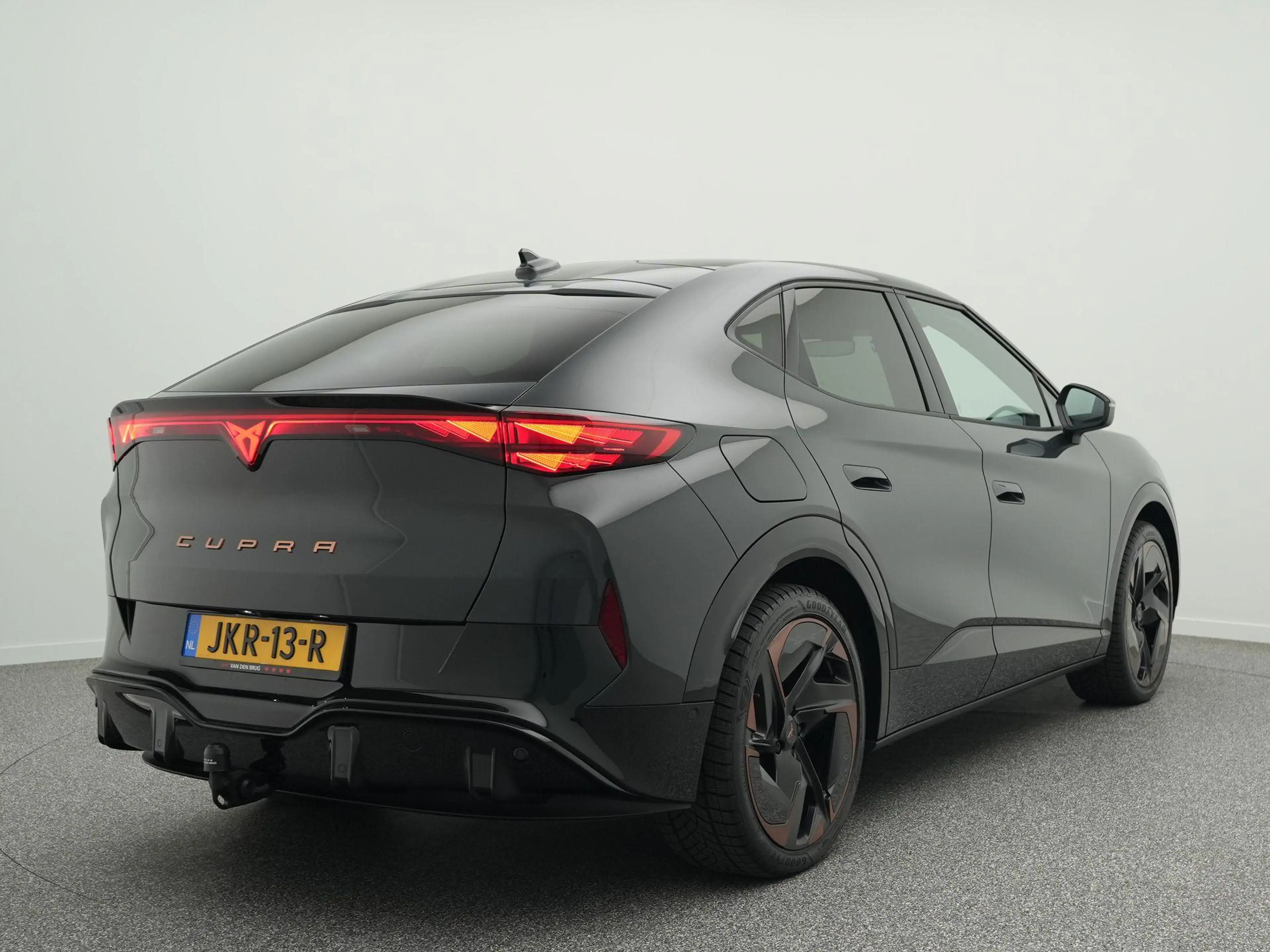CUPRA Tavascan Adrenaline 82 kWh | SoH 99,8% | Trekhaak | Panoram — photo 2