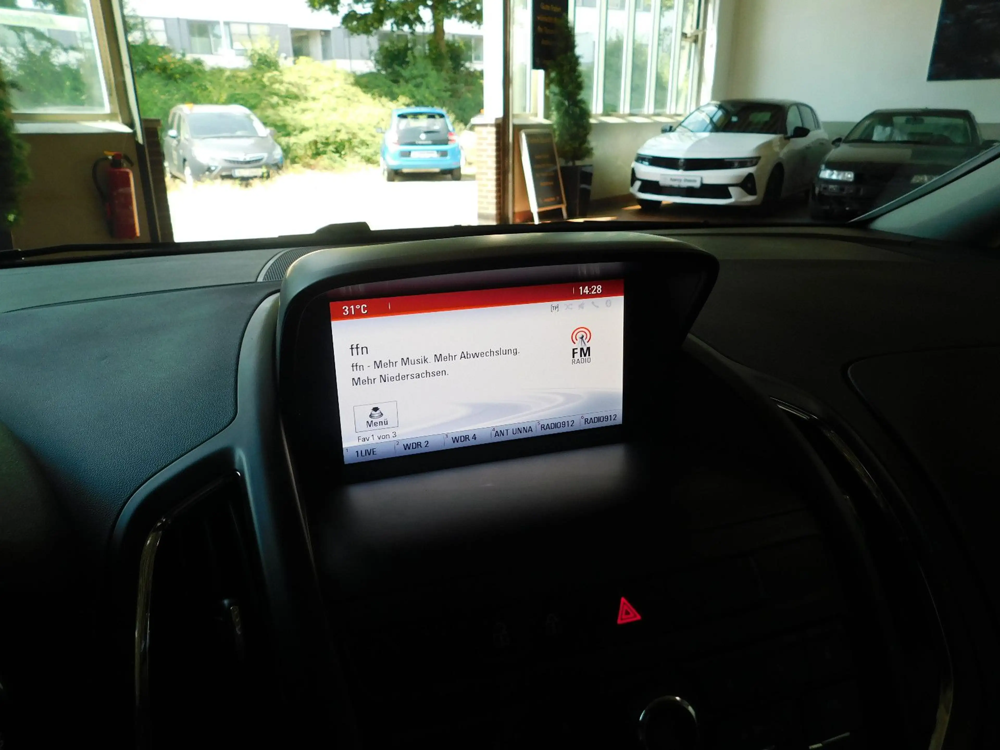 Opel Zafira C Tourer Drive — photo 9