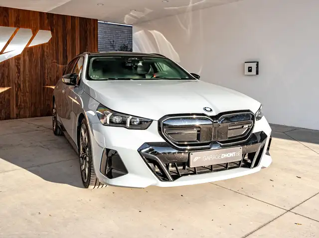 BMW i5 M60 xdrive G61, M pack, Pano, Bowers & Wilk