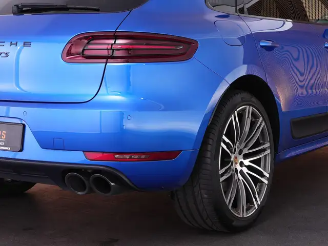Porsche Macan view 15
