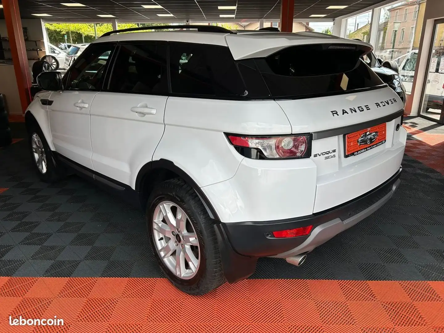 Land Rover Range Rover Evoque Land Pack PRESTIGE BVA 2.2 td SD4 190 cv Garantie 12 mois - 2