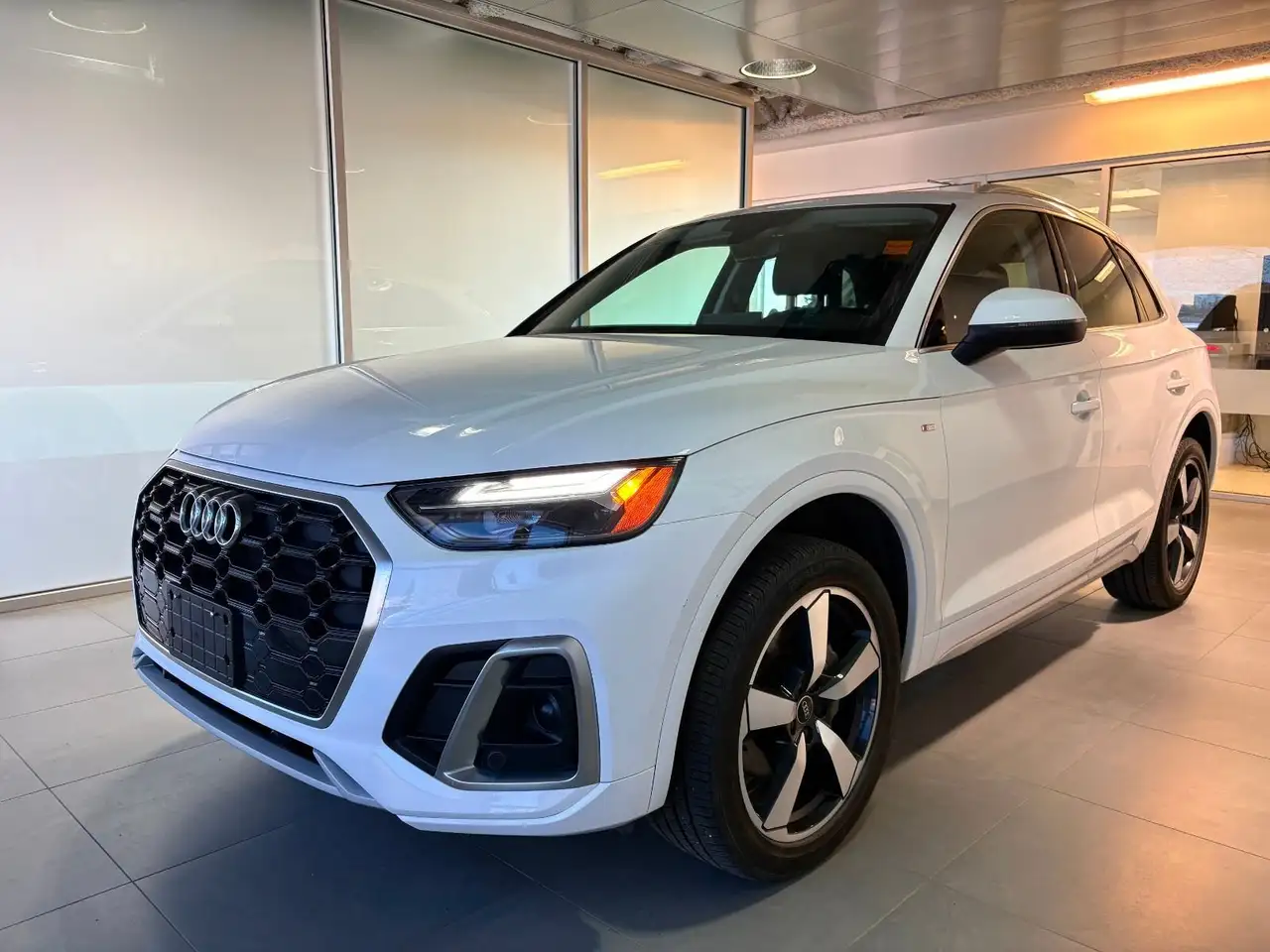 Audi Q5 снимка Audi Q5