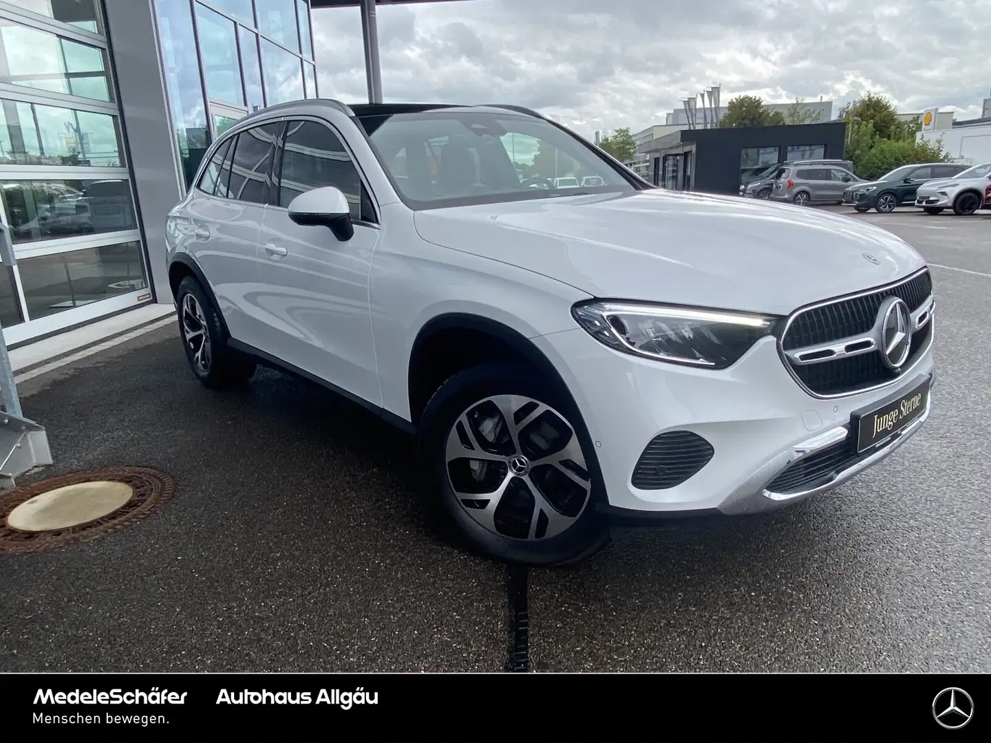 Mercedes-Benz GLC 300 GLC 300 e 4M Avantgarde Pano LEDER Memory AHK Park Blanc - 2