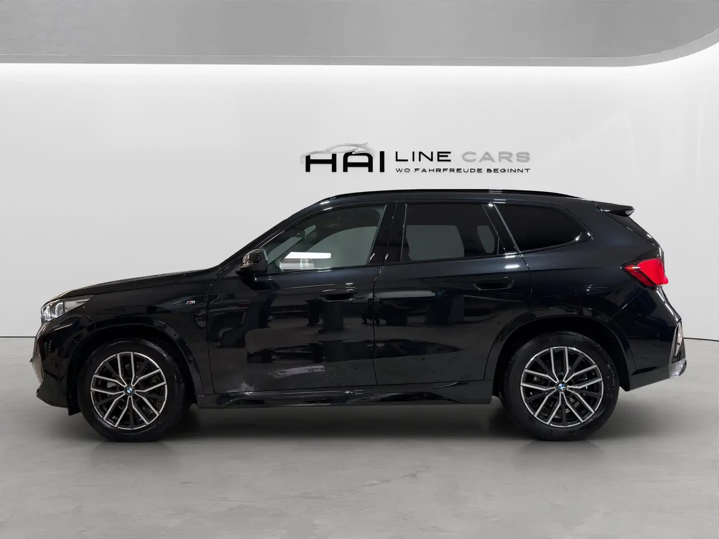 BMW X1 20 d sDrive M Sport | AHK | Shadow | Premium-Paket Schwarz - 2