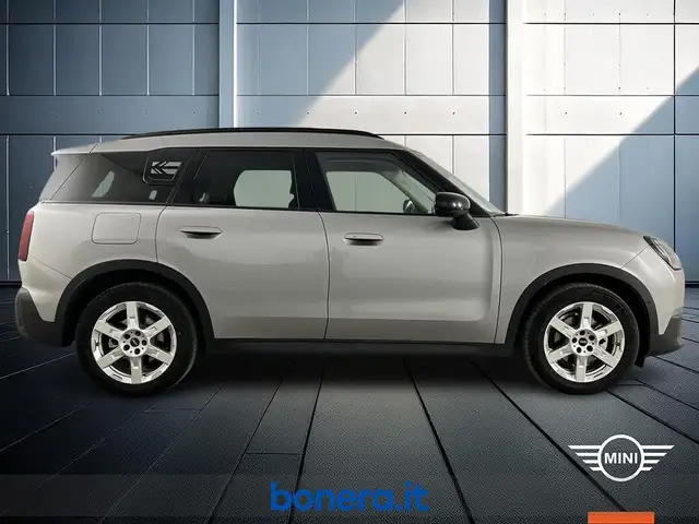 Mini Cooper Cooper view 5