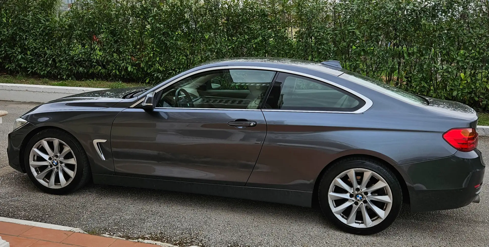 BMW 420 Serie 4 F32 2013 Coupe 420d Coupe Modern Gris - 2