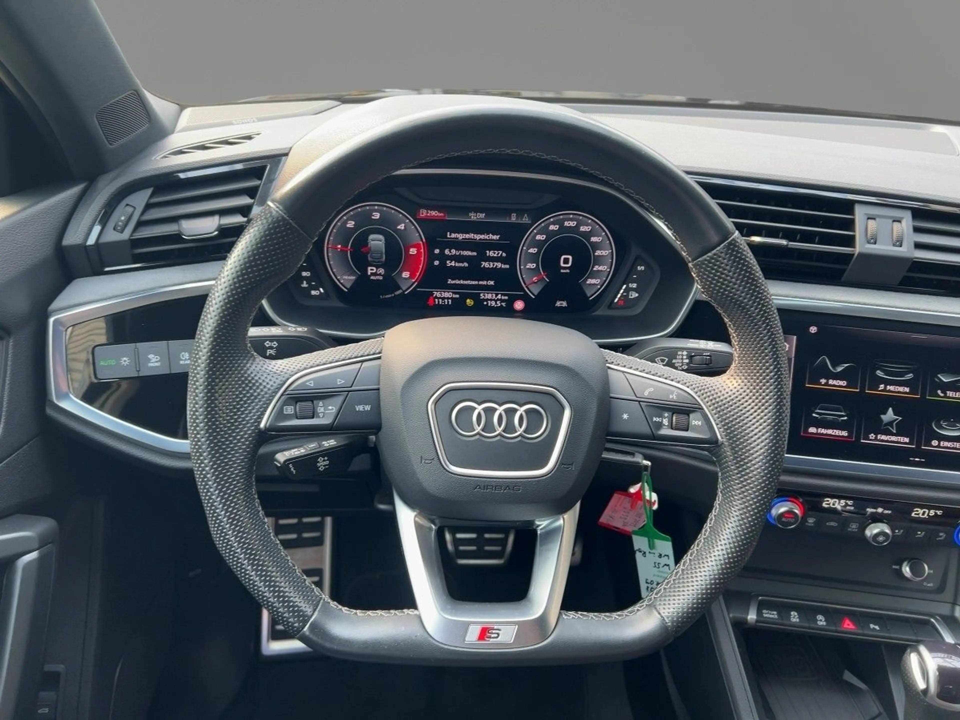 Audi Q3 40 TDI S line quattro S tronic LED — photo 11