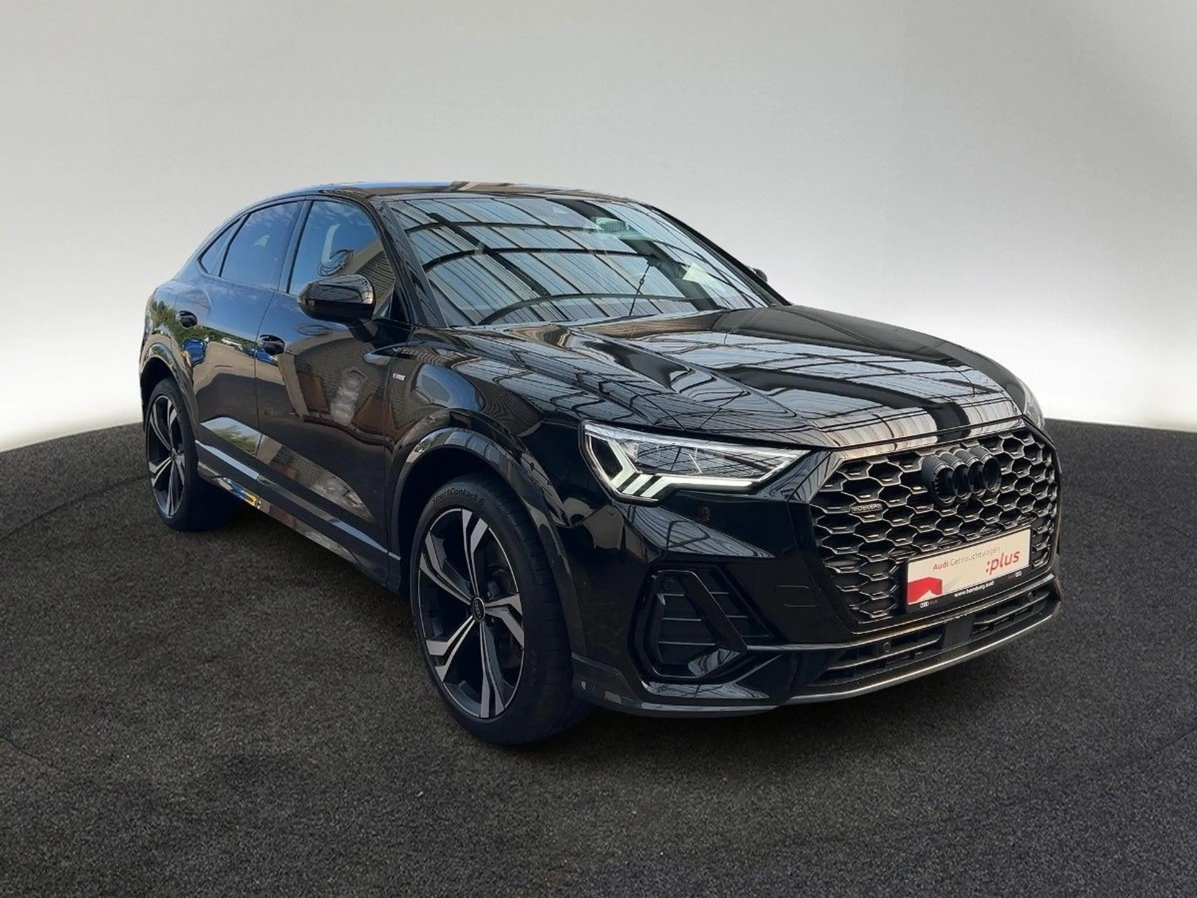 Audi Q3 40 TDI S line quattro S tronic LED — photo 6