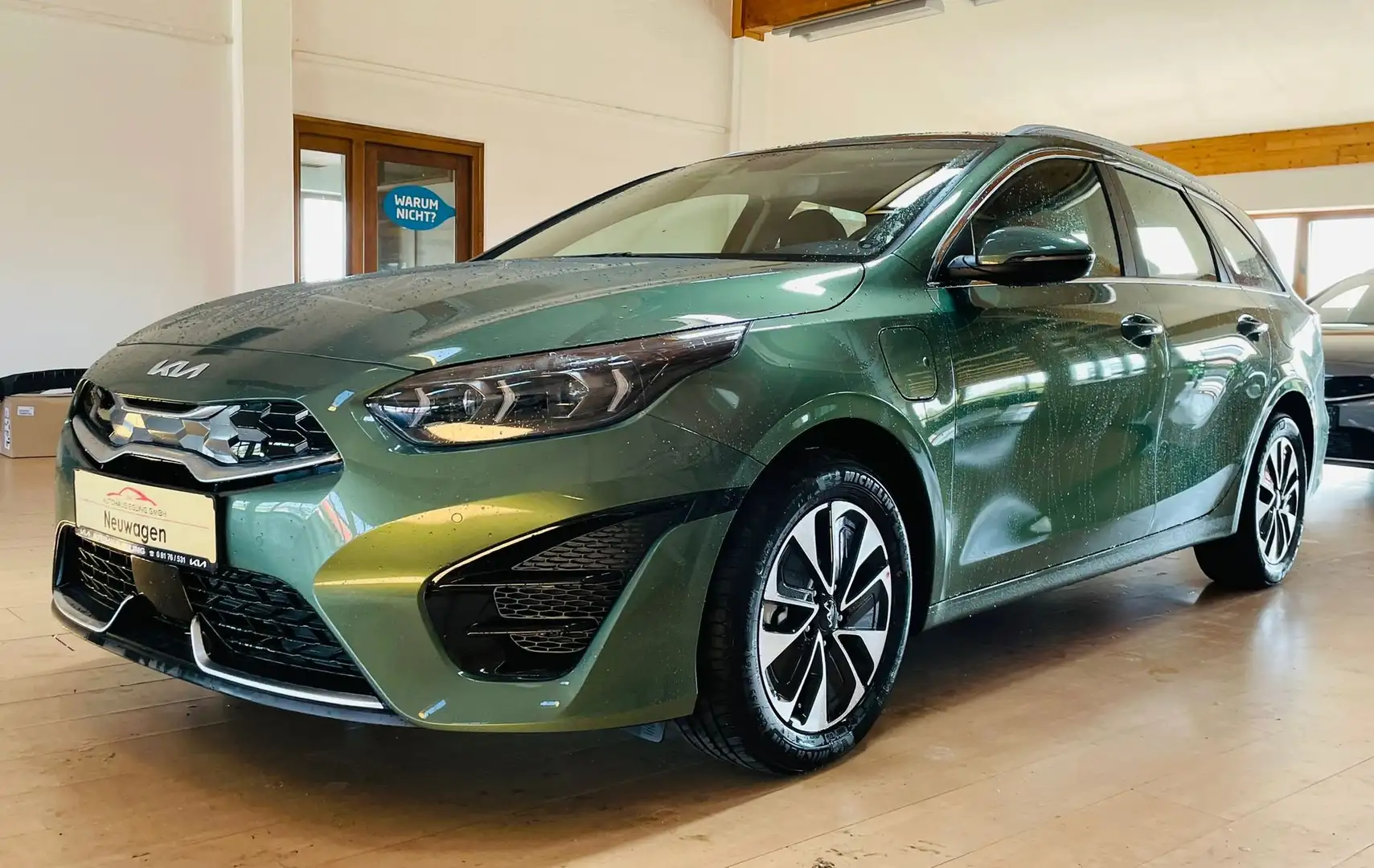 Kia Ceed SW / cee'd SW Plug-in Hybrid Spirit*AKTION*Automatik*ab 1,99 % Grün - 1
