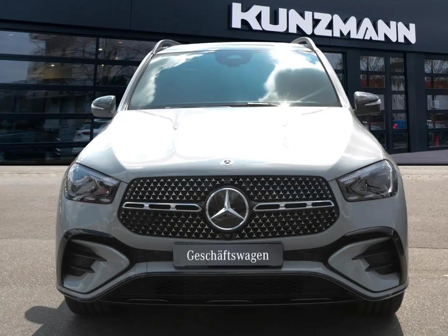 Mercedes-Benz GLE 450 d 4MATIC AMG Night Panorama Airmatic AHK Grau - 2