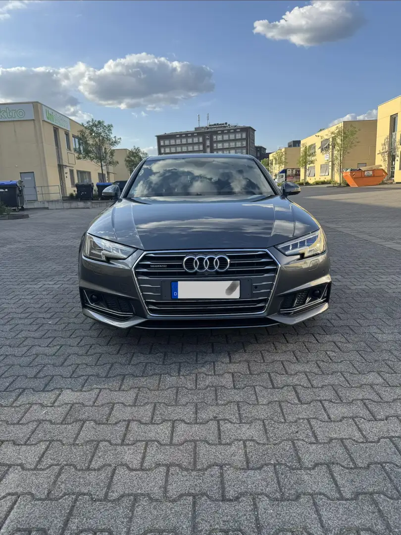 Audi A4 quattro sport 3 x S line Grau - 2