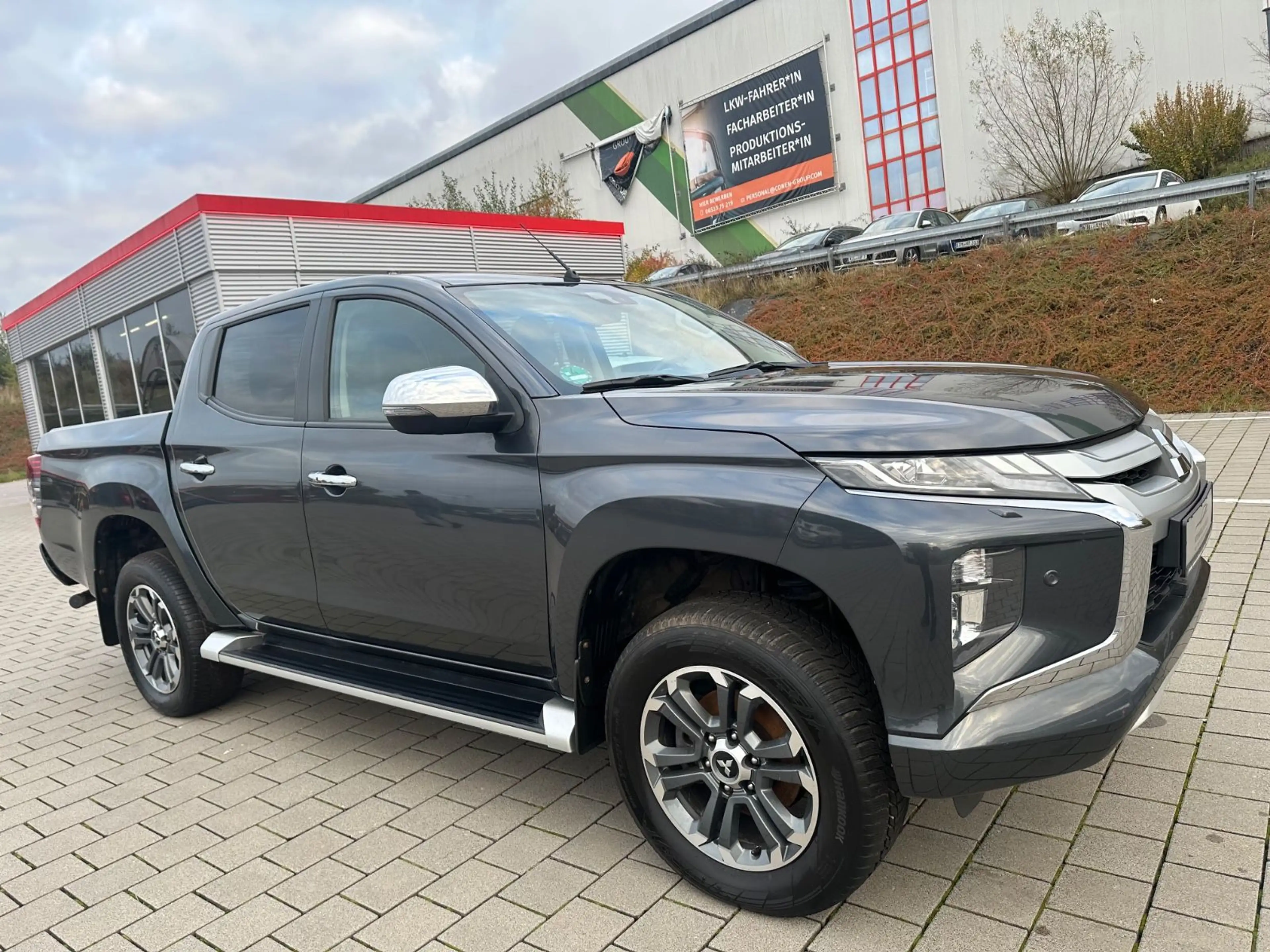 Mitsubishi L200 Top Doppelkabine 4WD*NAVI*360° CAM*LED*