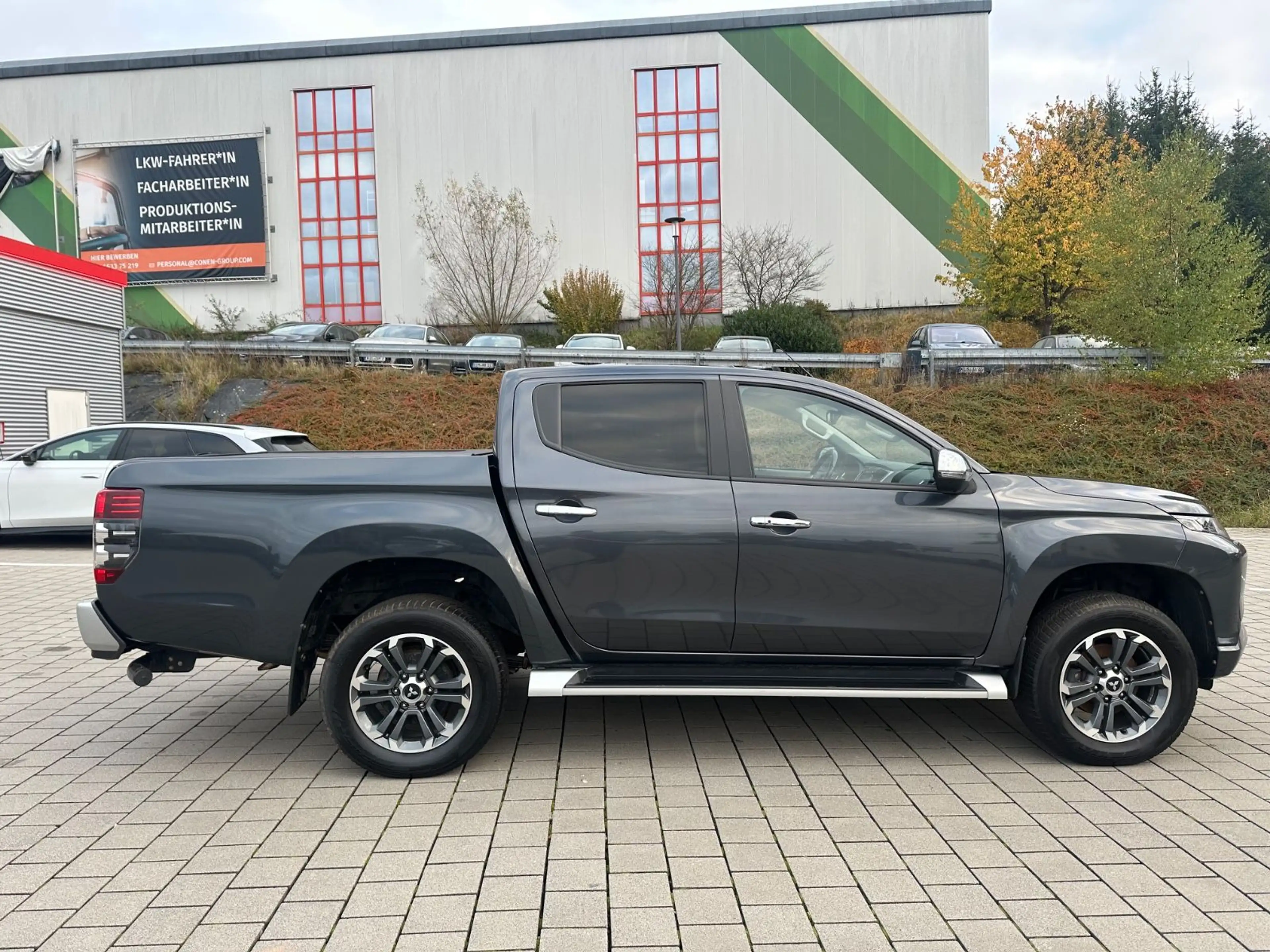 Mitsubishi L200 Top Doppelkabine 4WD*NAVI*360° CAM*LED* — photo 11