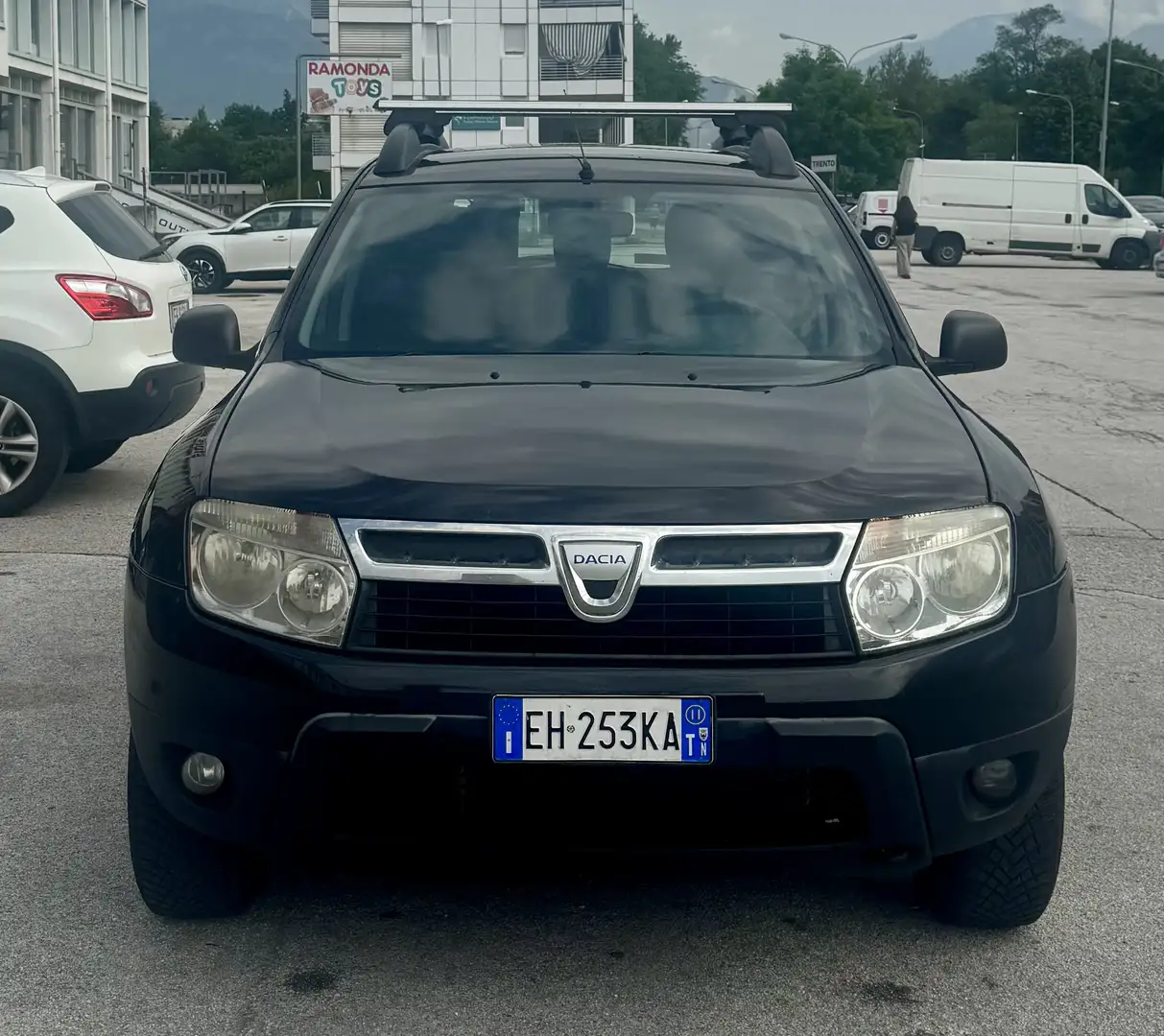 Dacia Duster 1.6 Laureate 4x2 110cv - 1