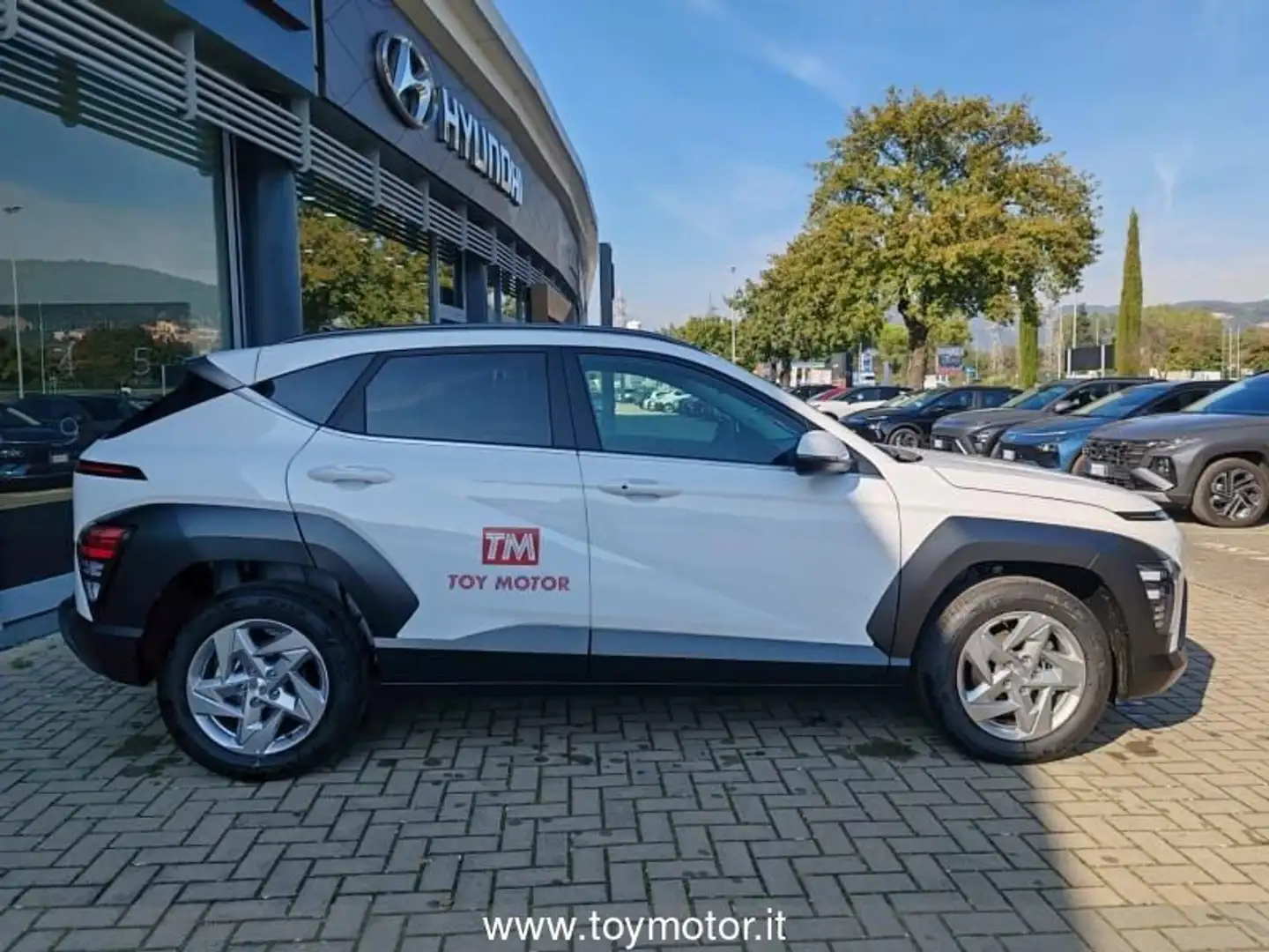 Hyundai KONA 2ªs. (2023-) 1.0 T-GDI Hybrid 48V iMT XLine Bianco - 2