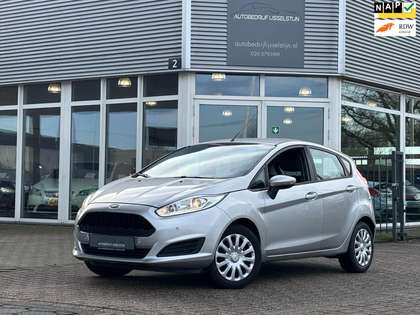 Ford Fiesta 1.0 5 Deurs / Airco / Pdc Voor en Achter .