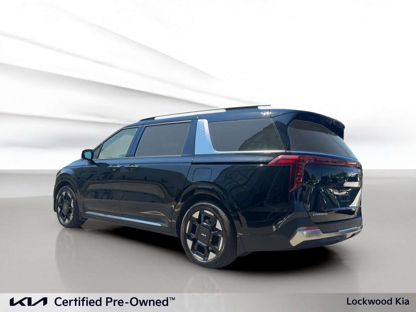 used 2025 Kia Carnival car, priced at $44,999