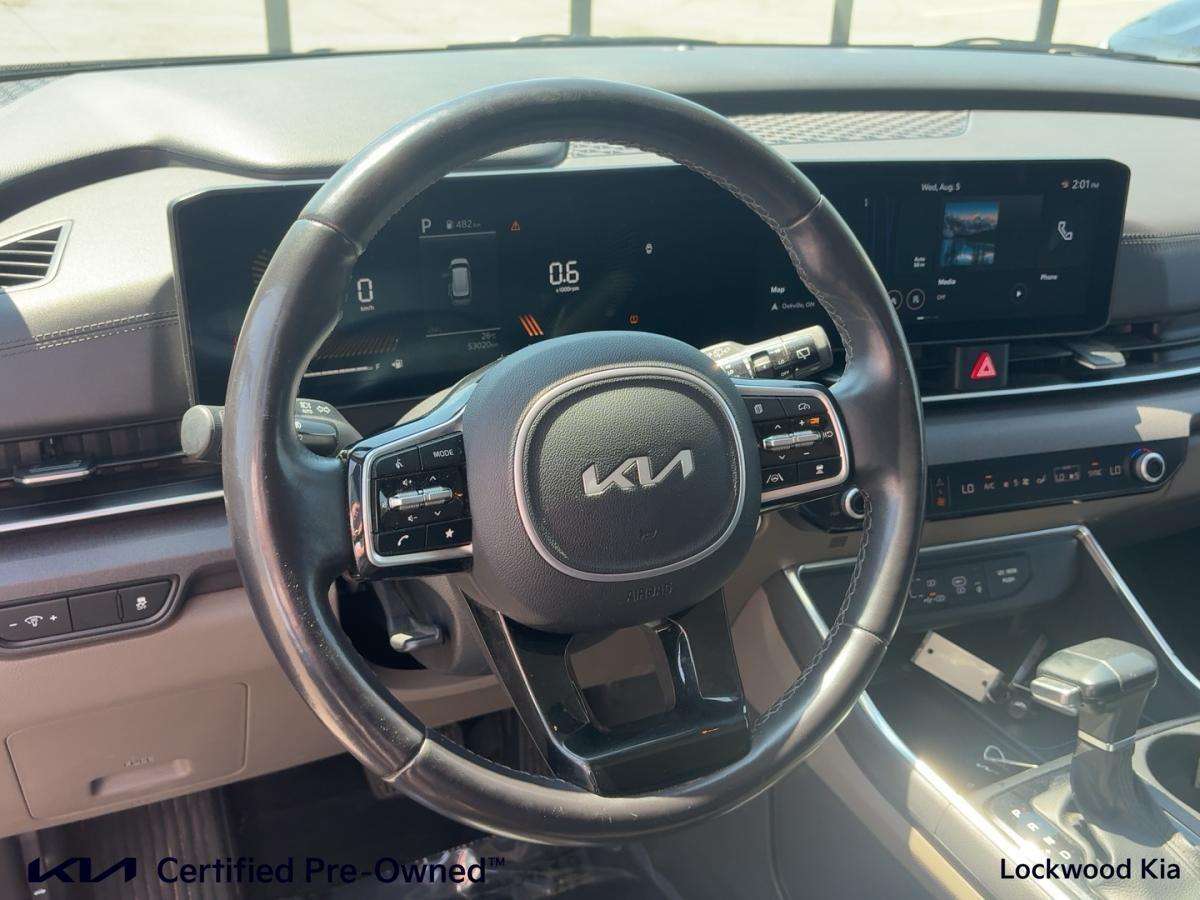 used 2025 Kia Carnival car, priced at $44,999