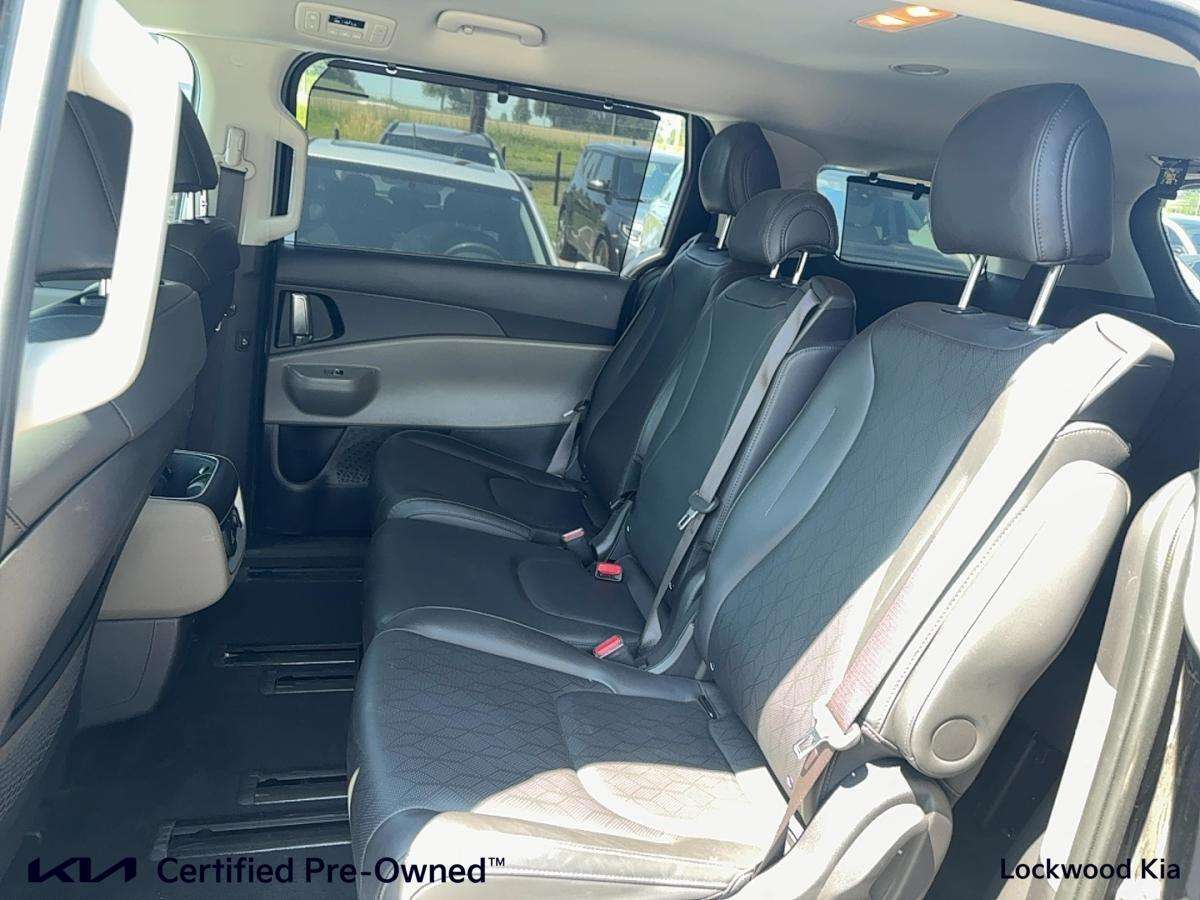 used 2025 Kia Carnival car, priced at $44,999