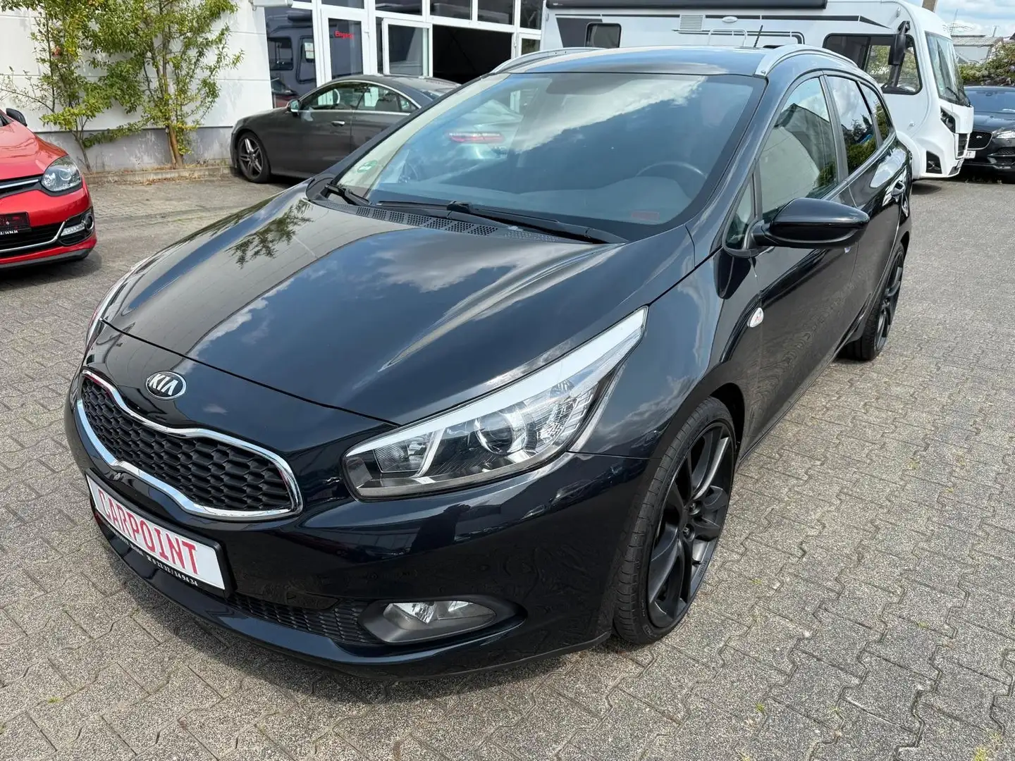 Kia Ceed Sportswagon Edition 7 KLIMA/2.HAND/8FACH Zwart - 1
