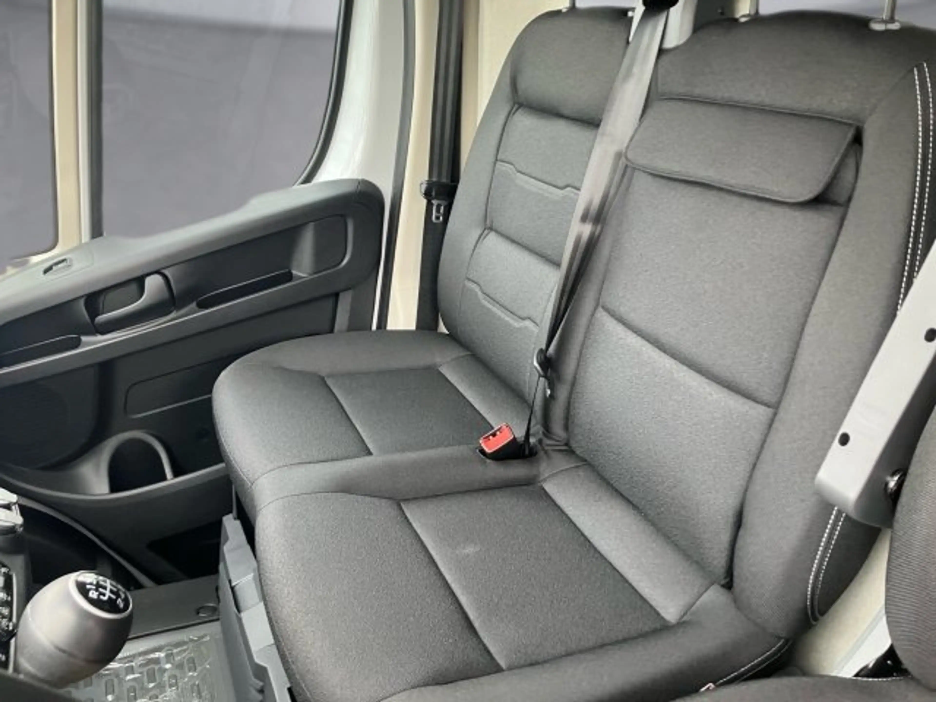 Fiat Ducato Maxi Kastenwagen L4H2 — photo 12