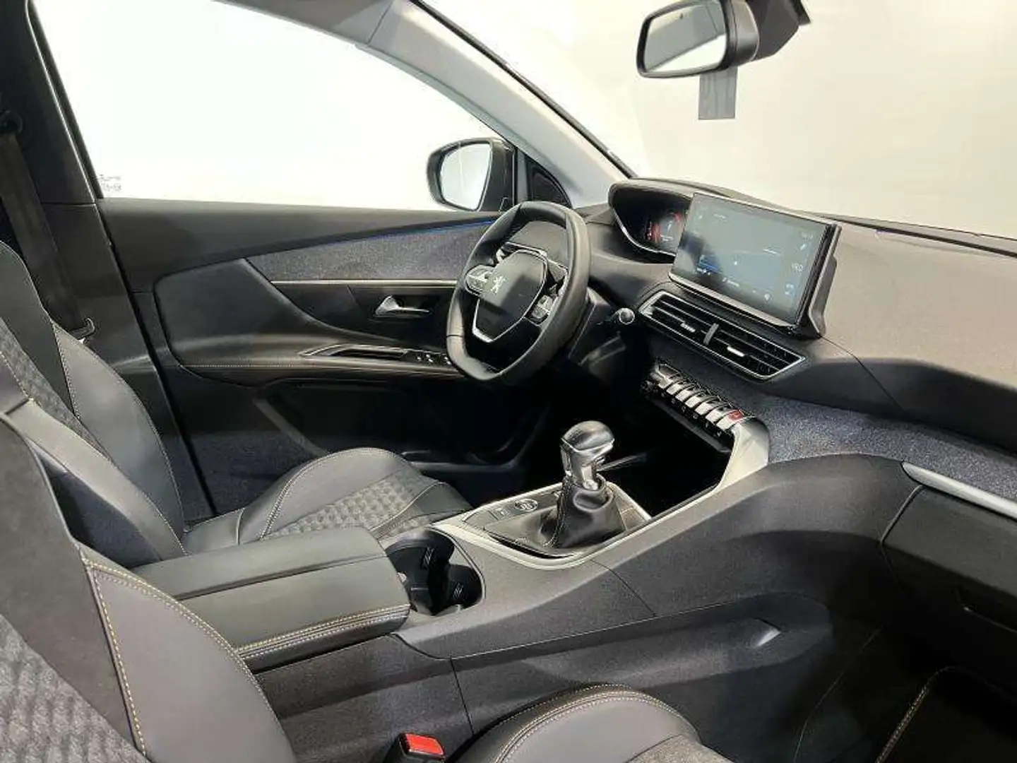 Peugeot 3008 ROADTRIP  **GARANTIE 12 MOIS** Gris - 2