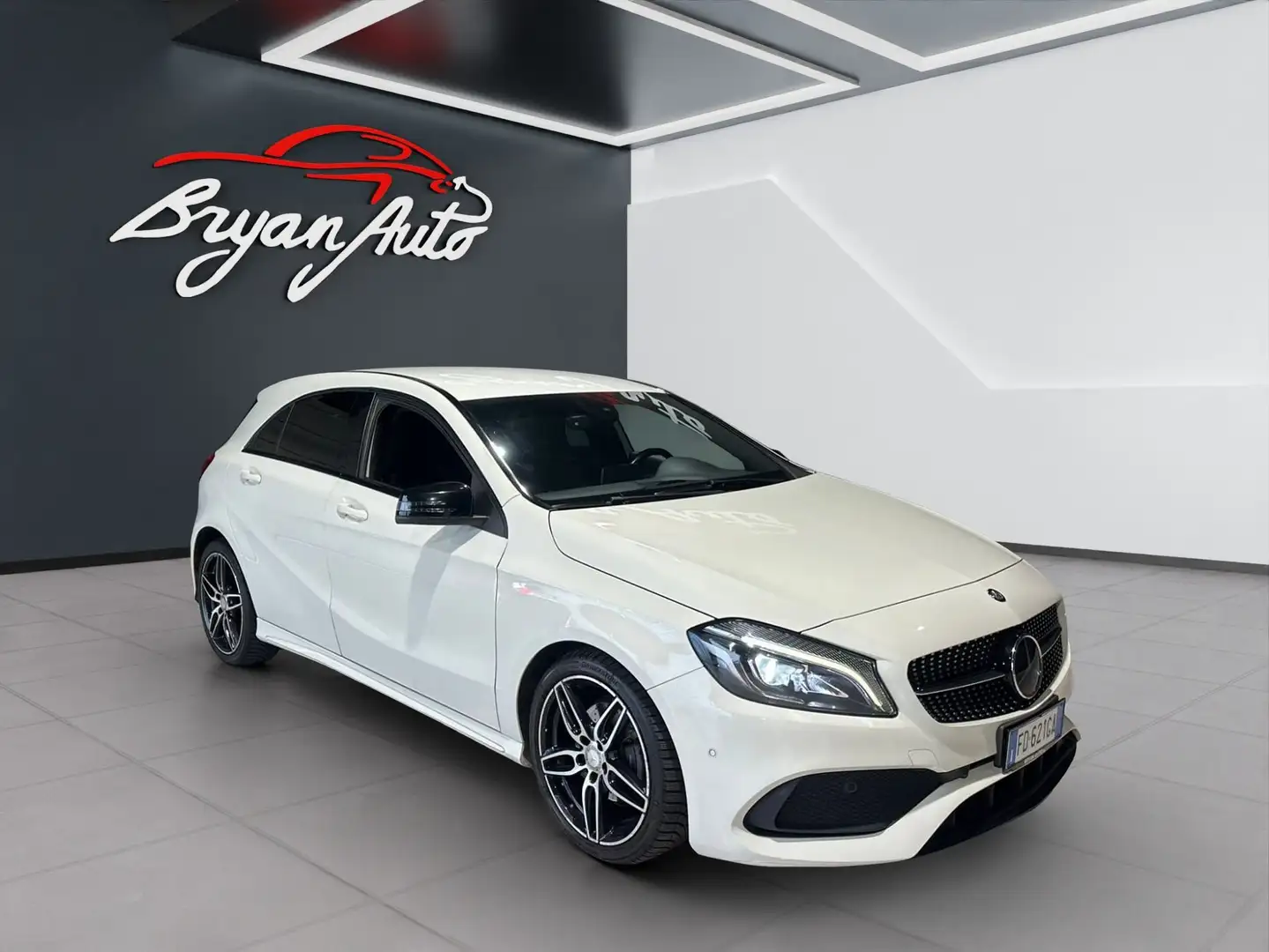Mercedes-Benz A 200 d Sport 4matic auto Alb - 2