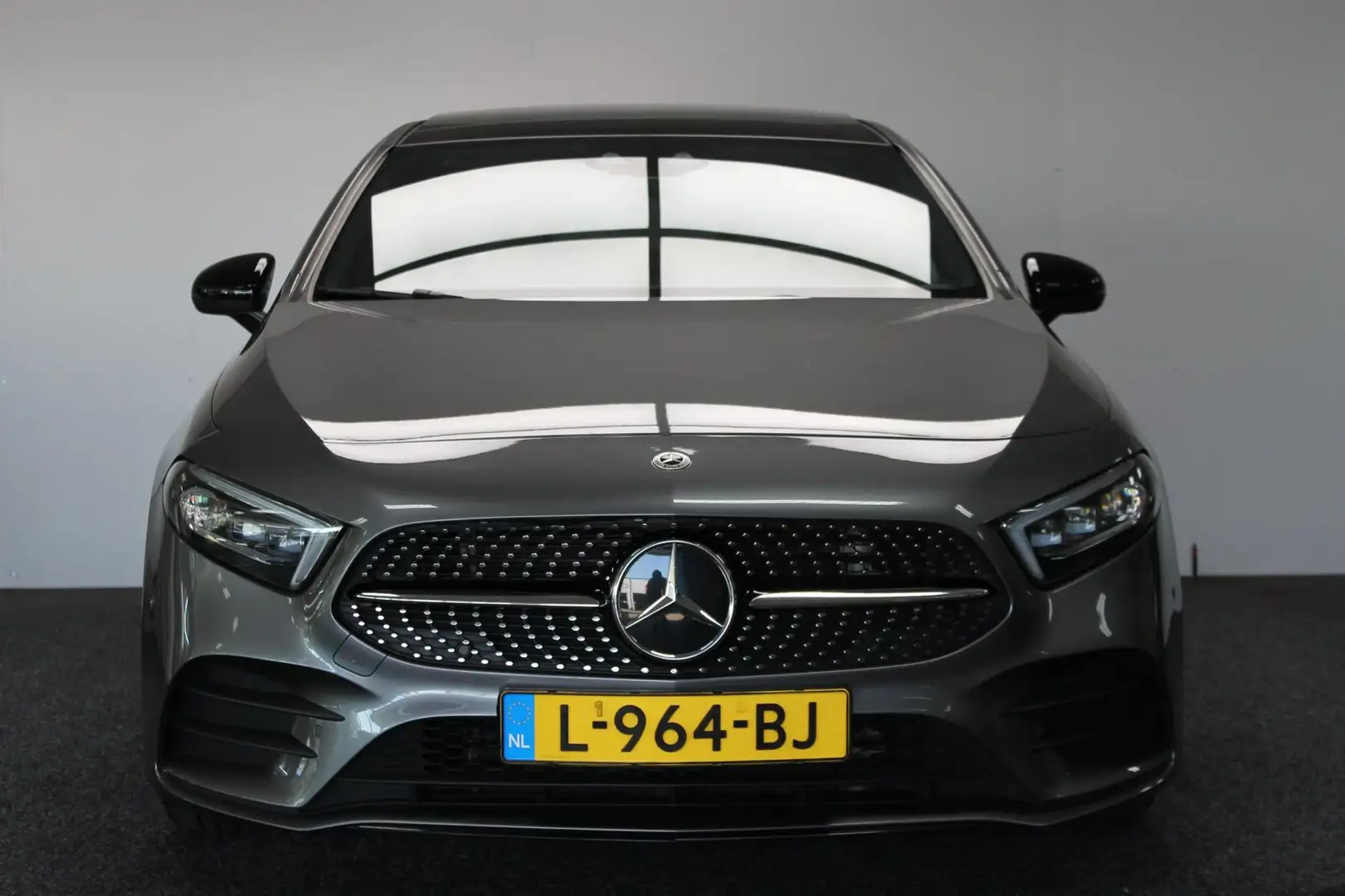 Mercedes-Benz A 180 Business Solution AMG|Rijklaar prijs|Pano|Sfeer|Me Grijs - 2