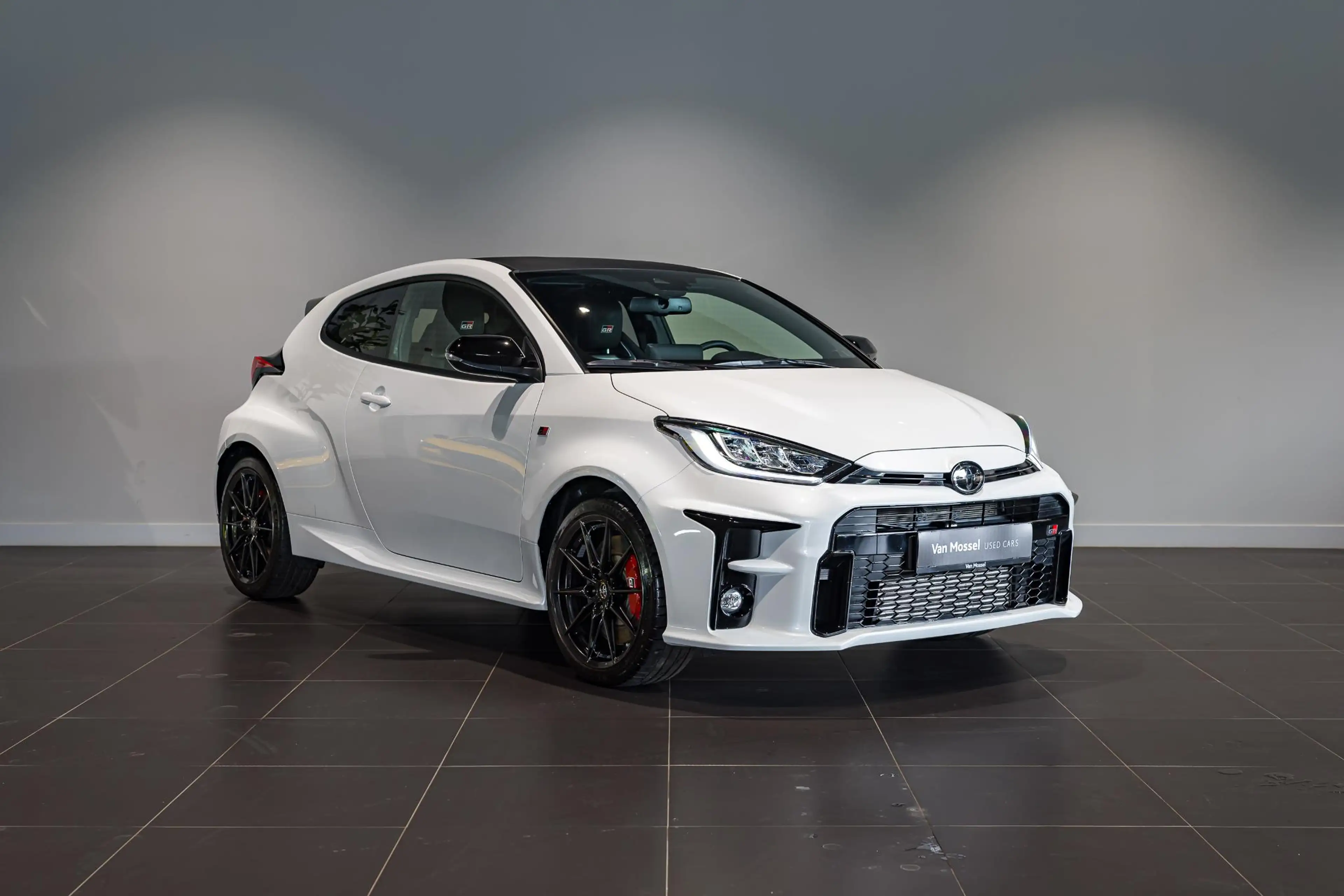 Toyota Yaris 1.6 GR Performance | Camera | Zetelverwarming | St — photo 3