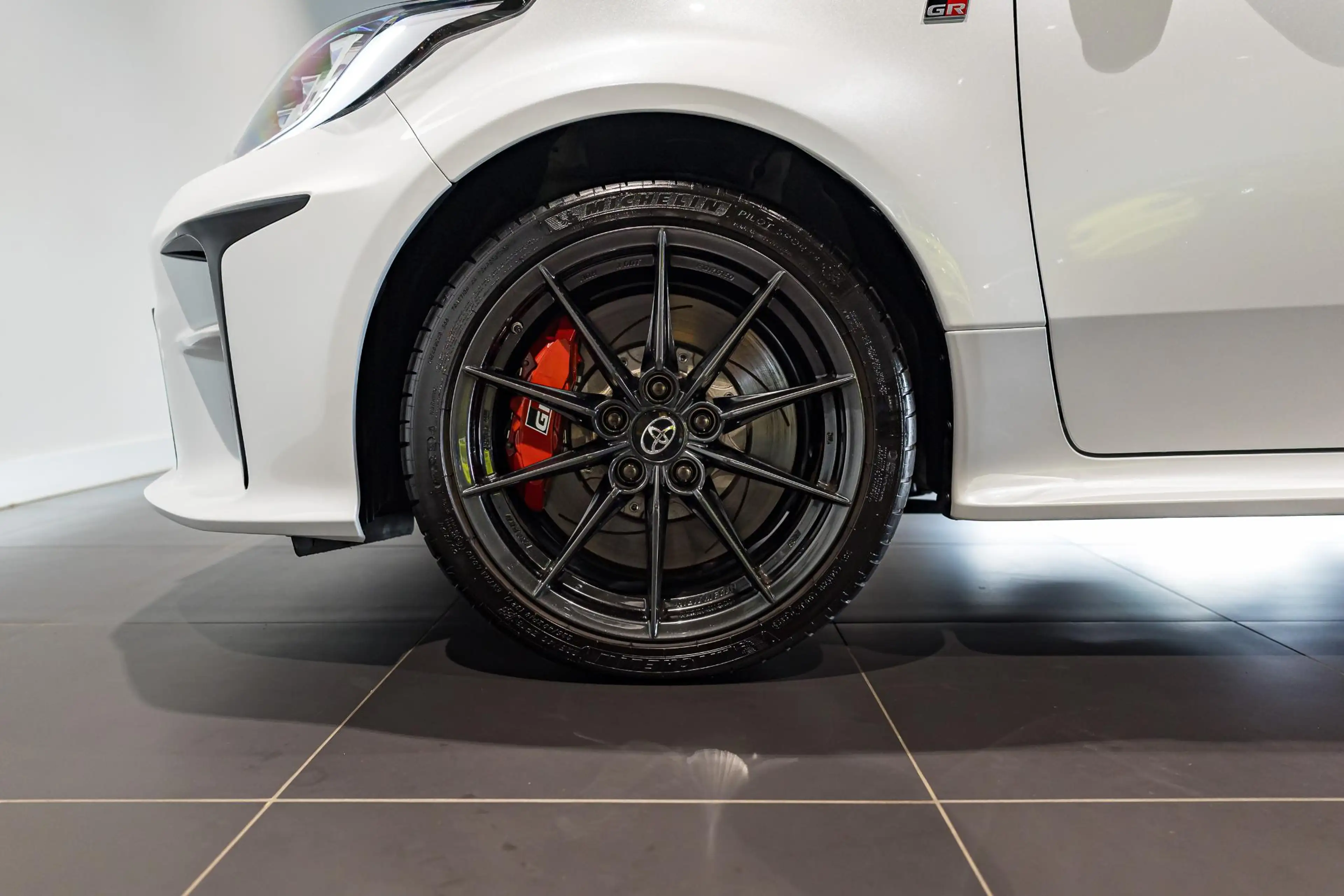 Toyota Yaris 1.6 GR Performance | Camera | Zetelverwarming | St — photo 11