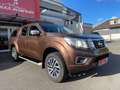 Nissan NP300 Double Cab 4x4 *BT + Shgpft + Touch * Marrón - thumbnail 1