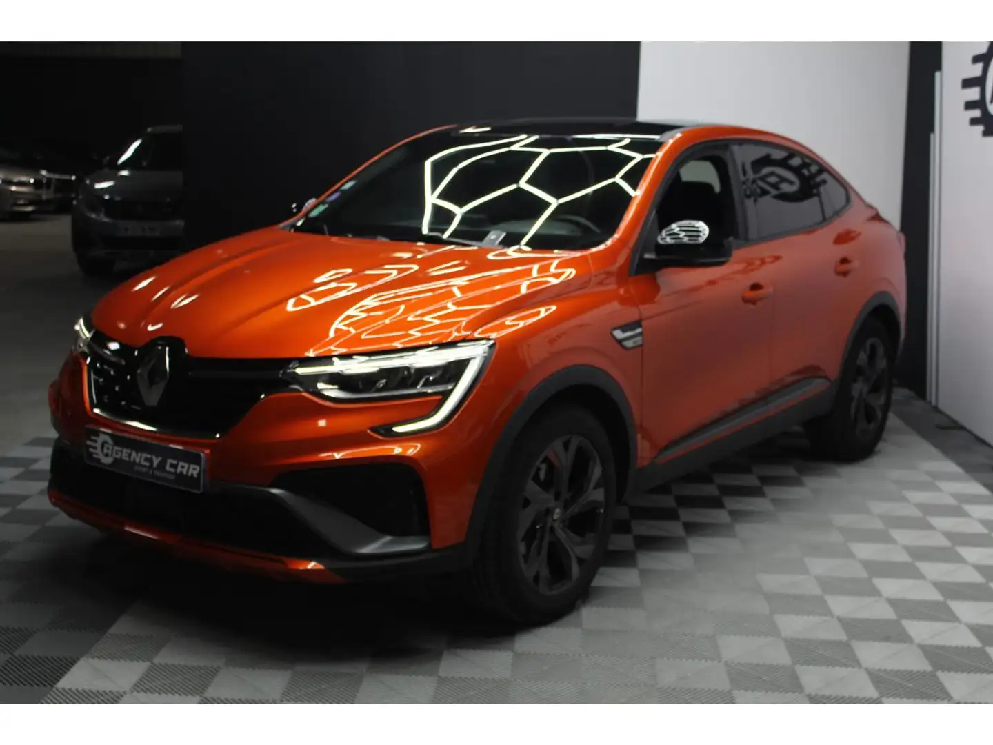 Renault Arkana Arkana 1.6 E-Tech Hybride - 145 - BVA -R.S. Line-  Orange - 2