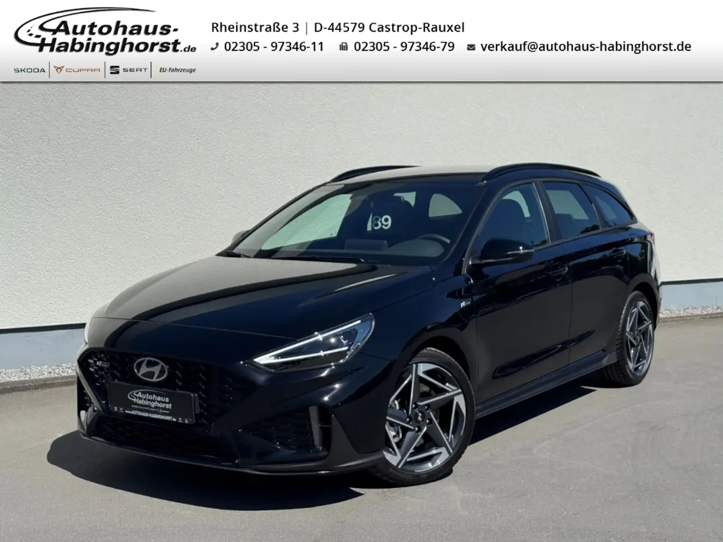 Hyundai i30 1.5 T-GDI mHEV DCT N-Line Navi Bi-LED SCC PDC Shz Schwarz - 1